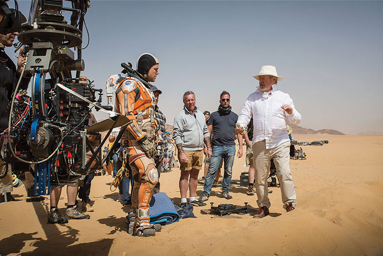 Matt Damon, Ridley Scott e la troupe a Wabi Rum
