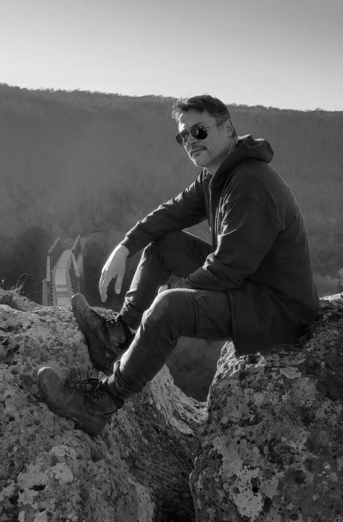 Terra ancestrale, La saga di Alberto Brandi